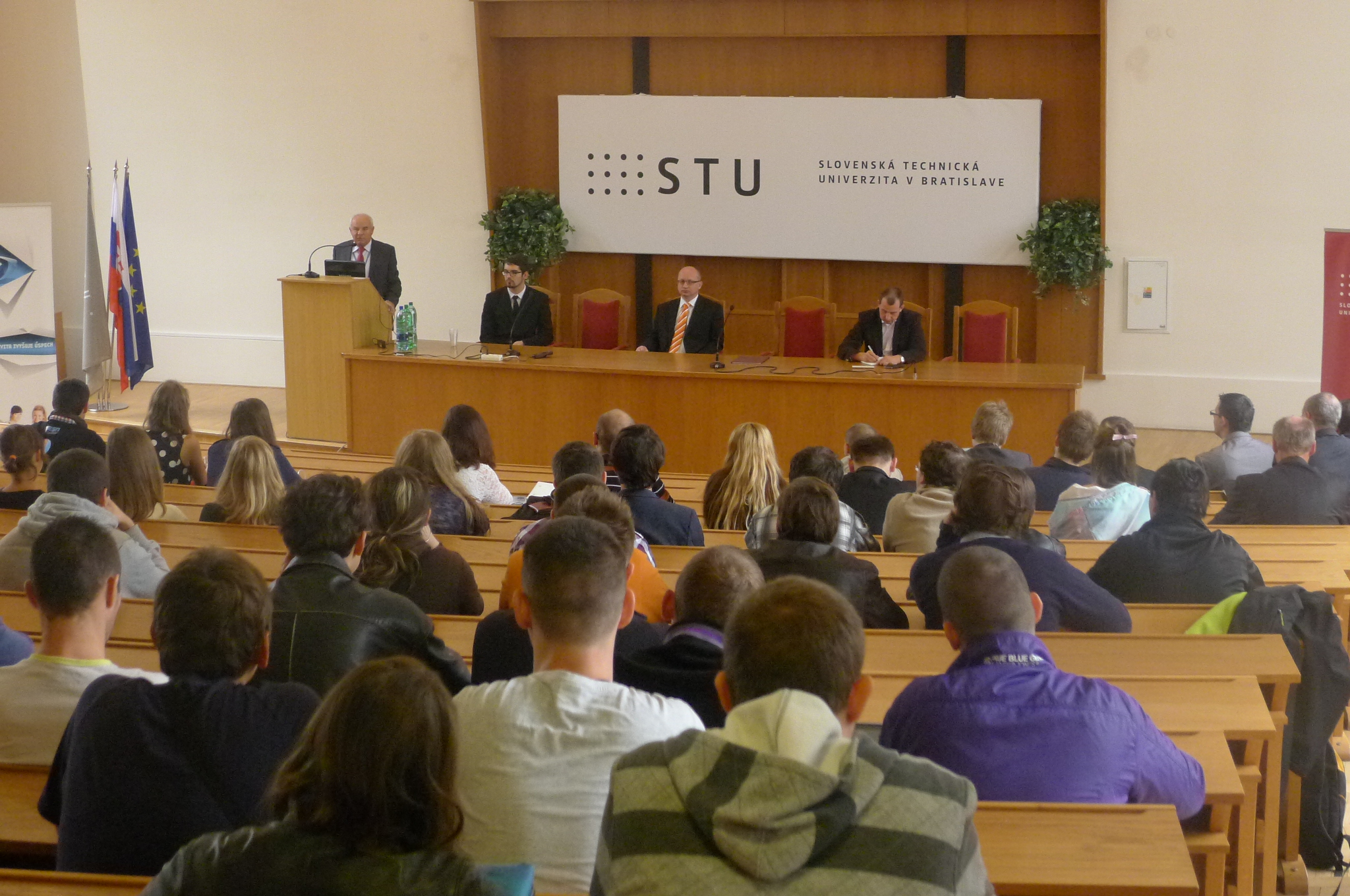 Miesto tacitných znalostí vo vysokoškolskom vzdelávaní: príležitosti pre slovenské univerzity